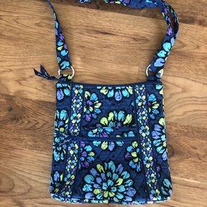 LIGHTLY USED!! Vera Bradley Limited Addition Purse